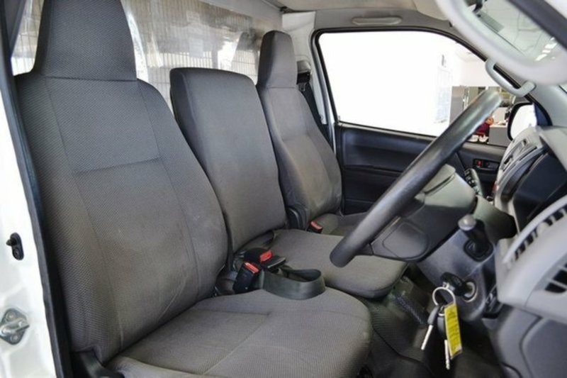 2012 TOYOTA HIACE LWB KDH201R MY12 UPGRADE