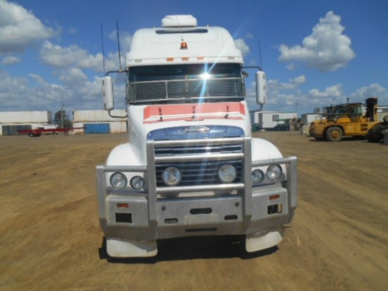 2000 FREIGHTLINER Century C(ST)120 Century Class FLX Century C(ST)120 Truck
