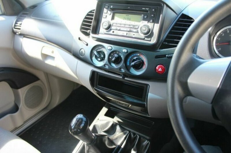 2014 MITSUBISHI TRITON GLX (4x4) MN MY15