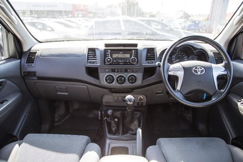 2012 TOYOTA HILUX SR KUN26R