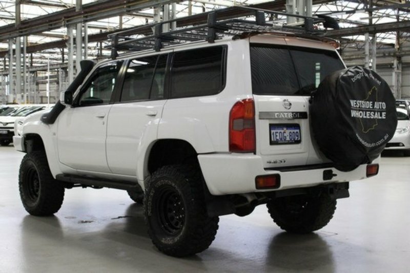 2006 NISSAN PATROL ST (4x4) GU IV