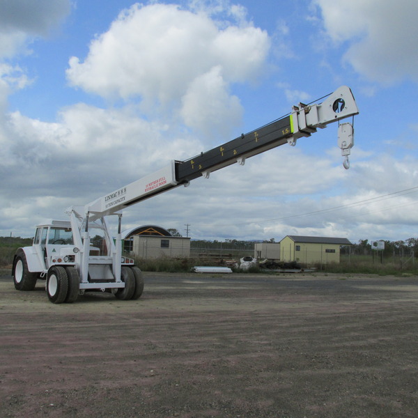 BHB Linmac. 10 Ton Capacity