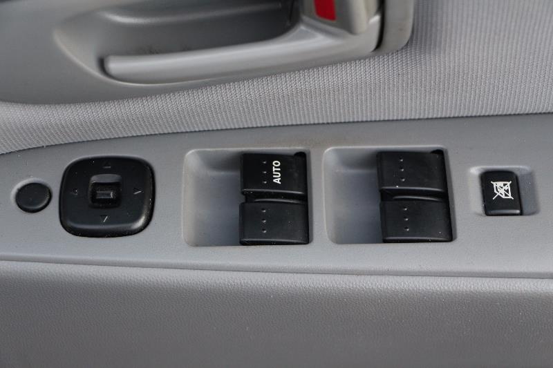 2006 MAZDA 3 Neo BK10F2