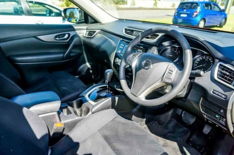 2016 NISSAN X-TRAIL ST (FWD) T32