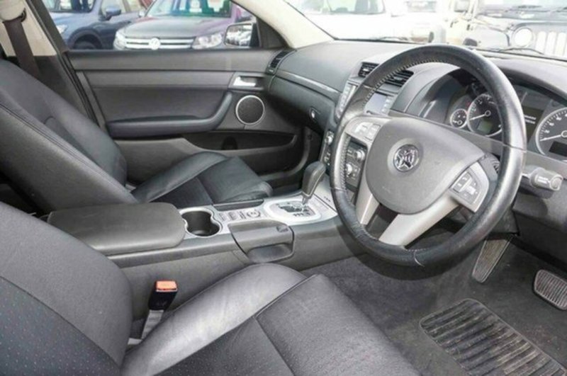 2011 HOLDEN CALAIS VE II