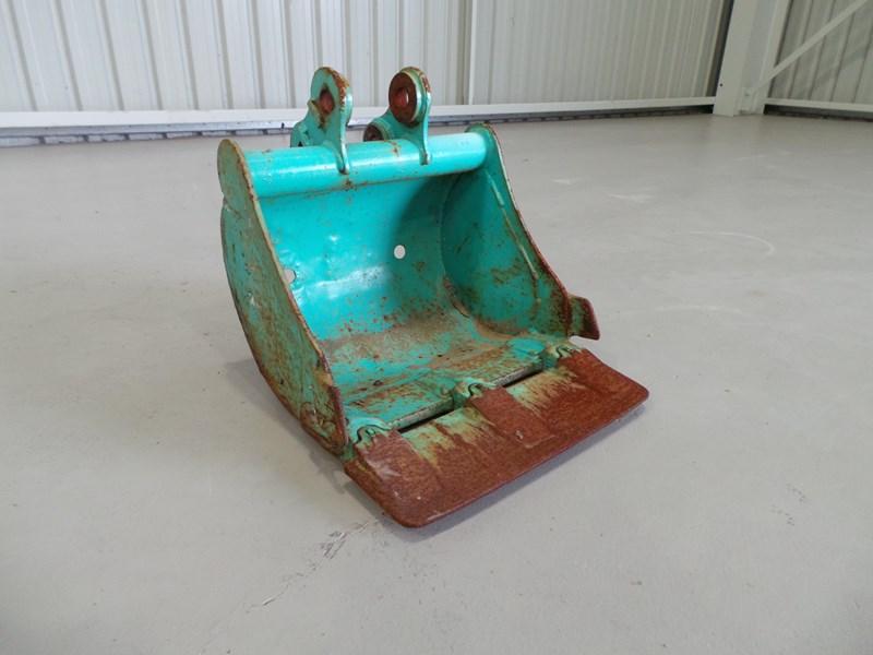 2016 WORKMATE 450MM BUCKET