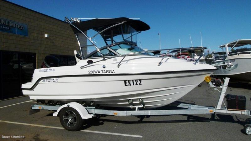 Atomix 520 Walkaround Targa MERCURY 90 4 STROKE EQUIPPED(20HRS YOUNG)