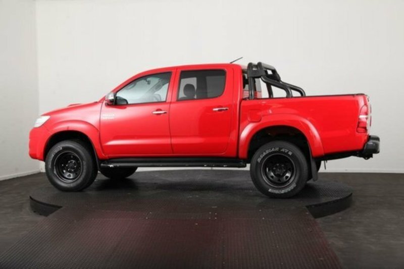 2012 TOYOTA HILUX SR5 (4x4) KUN26R MY12