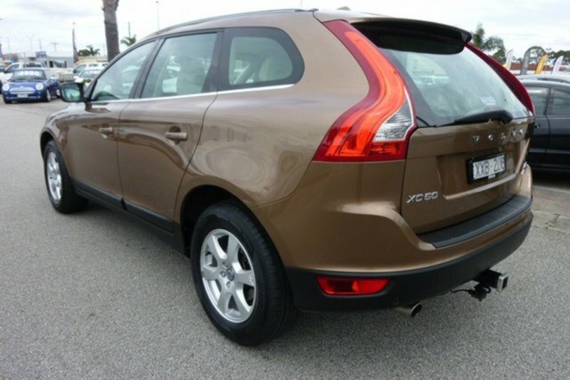 2010 VOLVO XC60 D5 DZ MY11