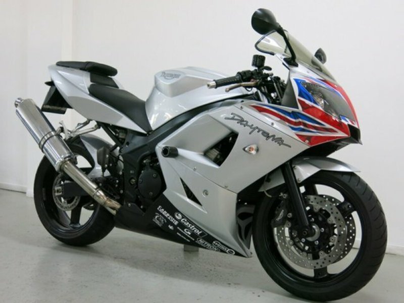 2003 TRIUMPH 600CC DAYTONA 600 MY03