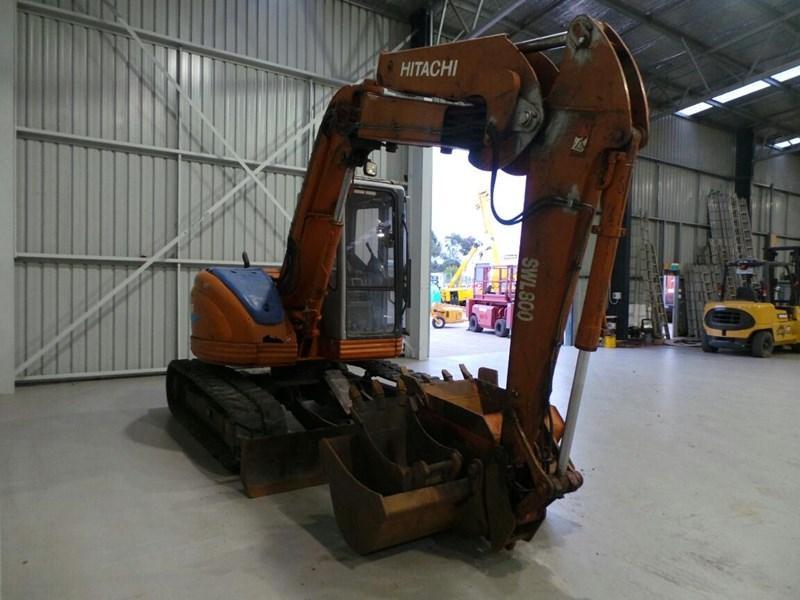 2001 HITACHI EX75UR