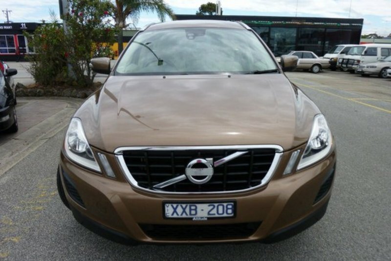 2010 VOLVO XC60 D5 DZ MY11