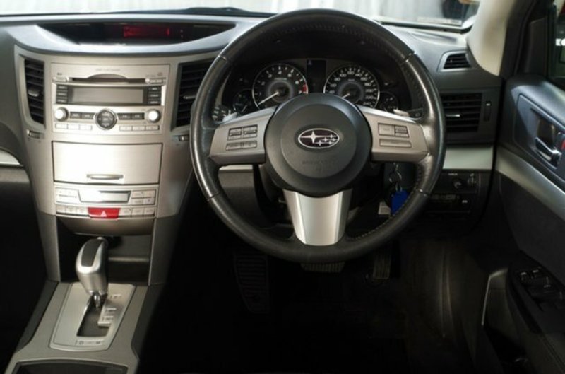 2010 SUBARU OUTBACK 2.5i MY10