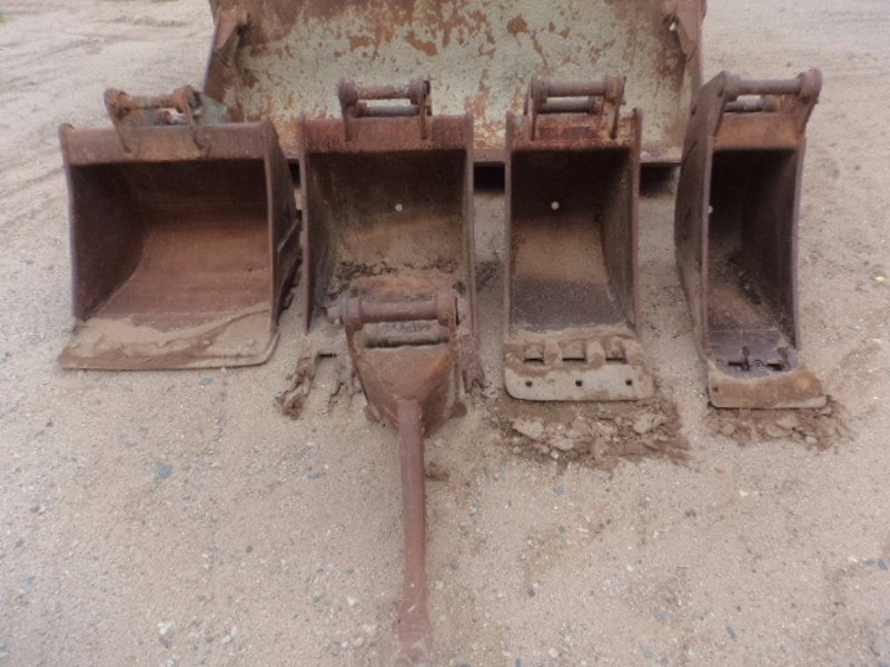 1985 MASSEY FERGUSON MF860 MF860 Loader
