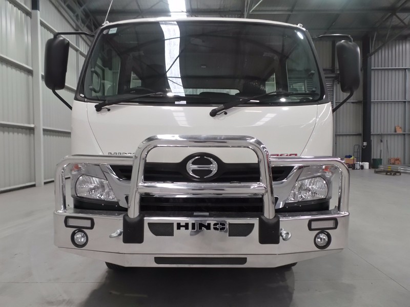 2016 HINO 920 - 300 Series 920 - 300 Series Truck