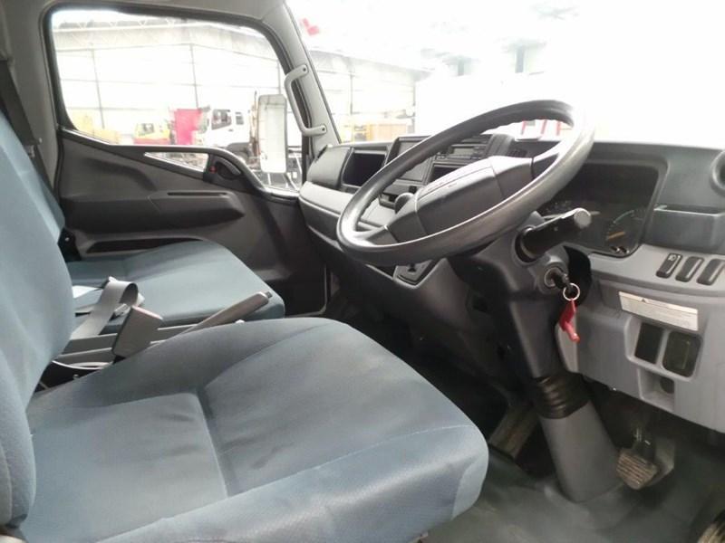 2012 FUSO CANTER 515