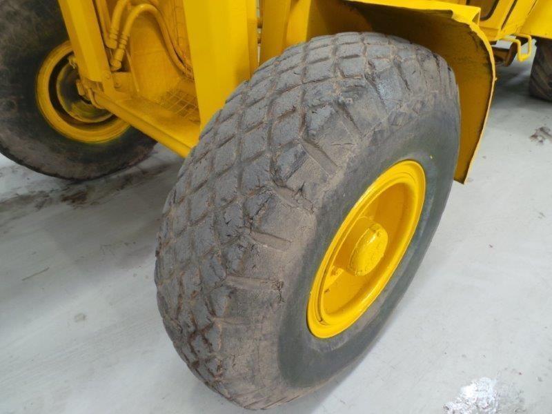 CHAMBERLAIN 8 TON YARD CRANE