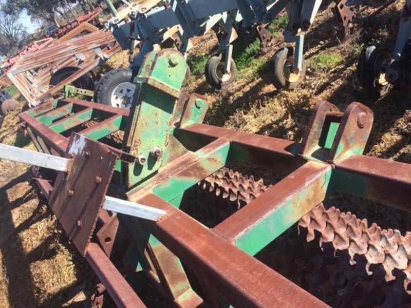 Custom Cultipacker Tillage Equip