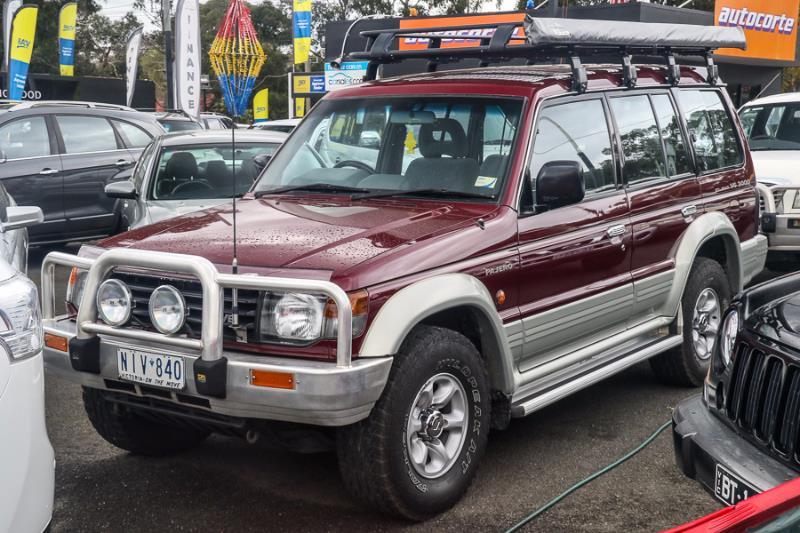 1995 MITSUBISHI PAJERO gls