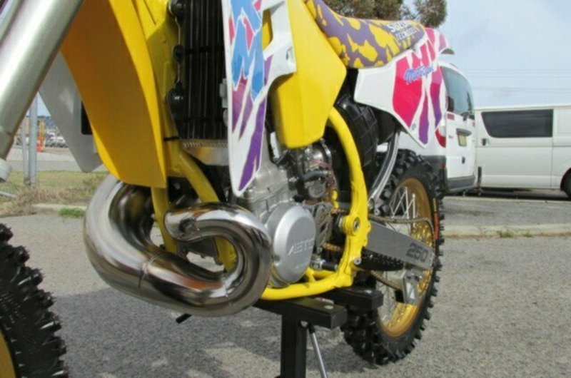 1992 SUZUKI 250CC RM250