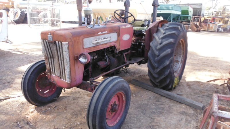 International 414 2499