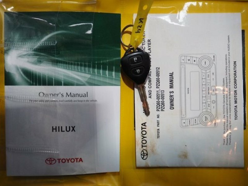 2012 TOYOTA HILUX SR (4x4) KUN26R MY12