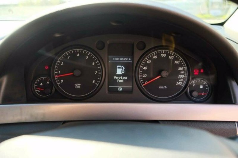 2011 HOLDEN COMMODORE OMEGA VE II MY12