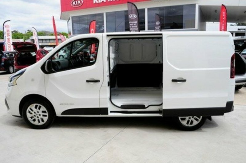 2016 RENAULT TRAFIC 103KW Low Roof SWB X82