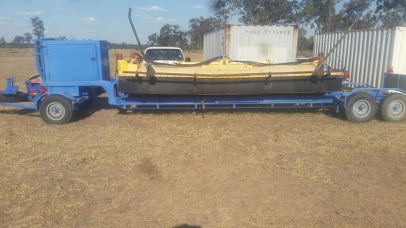 2009 NEW HOLLAND H8080 Windrowers