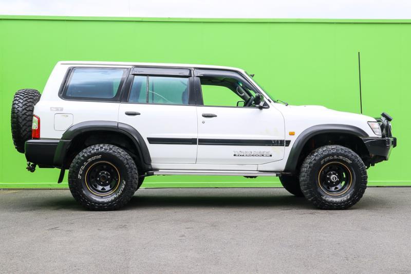 1998 NISSAN PATROL ST GU