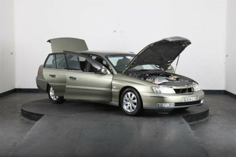 2004 HOLDEN STATESMAN V8 WK