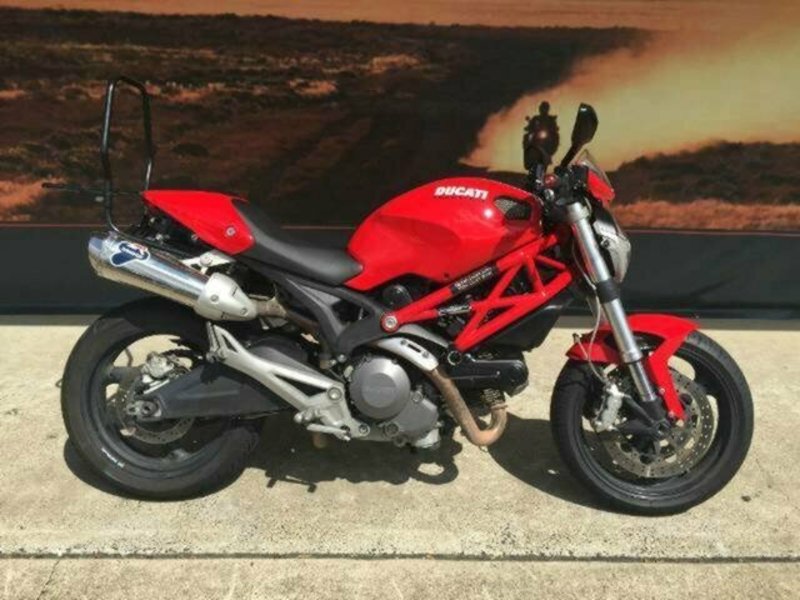 2008 DUCATI Monster 696 ROAD
