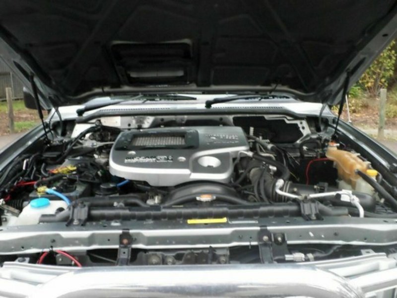 2004 NISSAN PATROL ST (4x4) GU III
