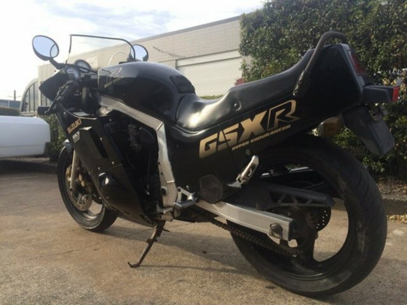 1988 SUZUKI GSXR1100