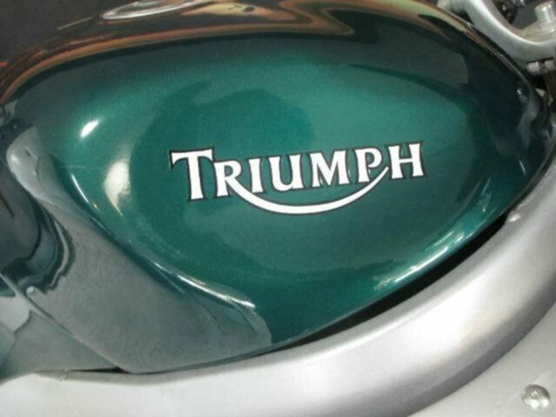 2002 TRIUMPH SPRINT ST (955) Road