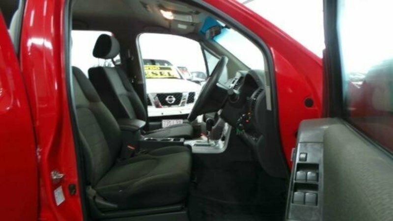 2012 NISSAN NAVARA ST (4x4) D40