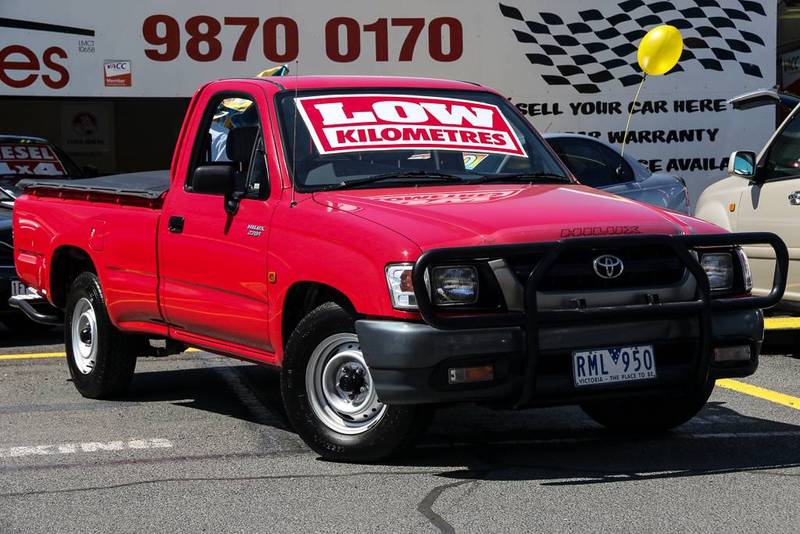2002 TOYOTA HILUX WORKMATE RZN149R
