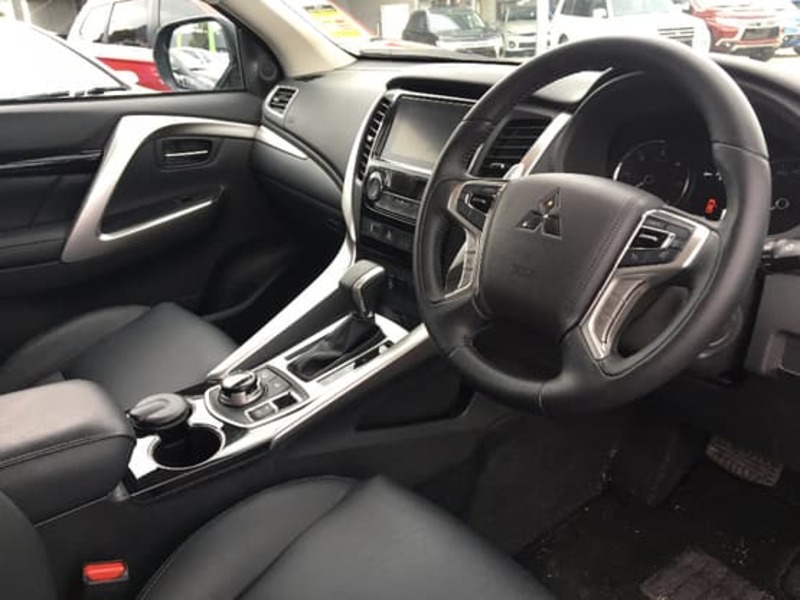 2016 MITSUBISHI PAJERO SPORT GLS QE