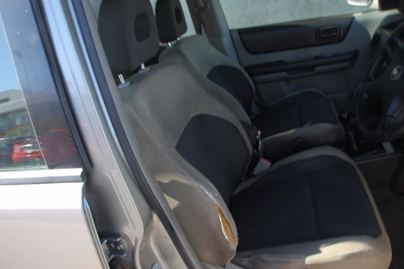 2002 NISSAN X-TRAIL ST T30