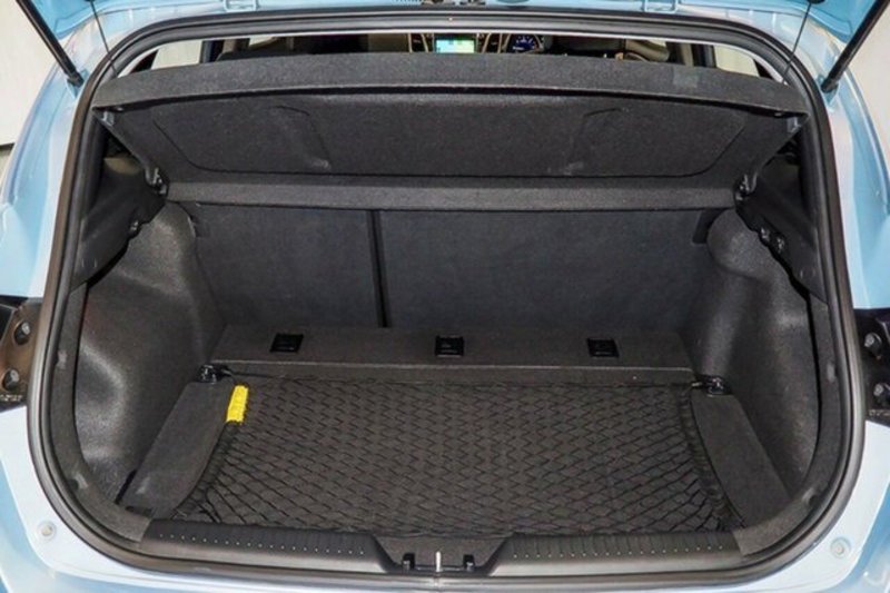 2013 HYUNDAI i30 PREMIUM 1.6 CRDi GD