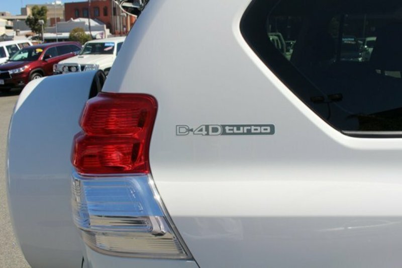 2012 TOYOTA Landcruiser Prado GX KDJ150R