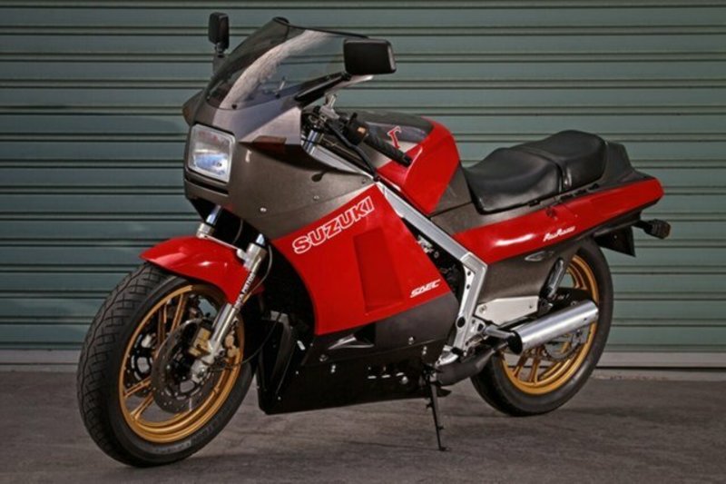 1986 SUZUKI RG400