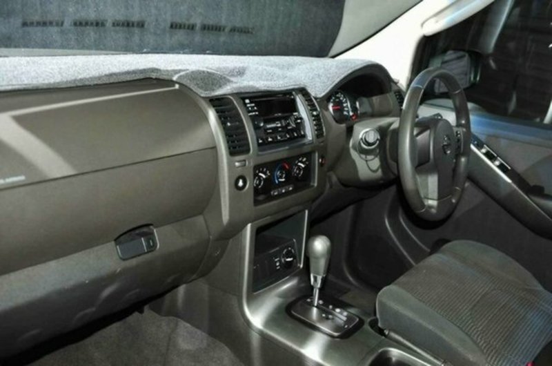 2006 NISSAN PATHFINDER ST (4x4) R51