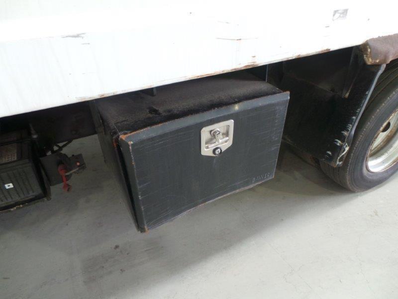 2006 ISUZU NPR400 GARBAGE COMPACTOR