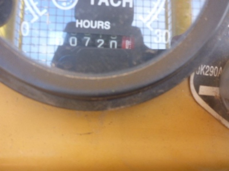 2007 East Wind Farmboss Dozer