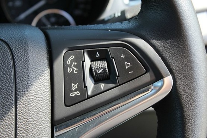 2014 HOLDEN CALAIS V VF