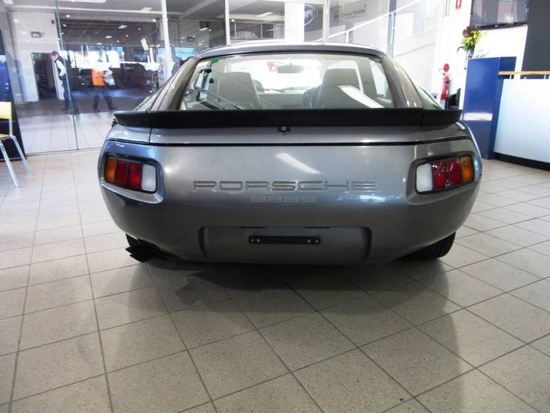 1986 PORSCHE 928 S