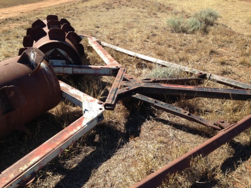 Crocodile Drum Seeder 20ft