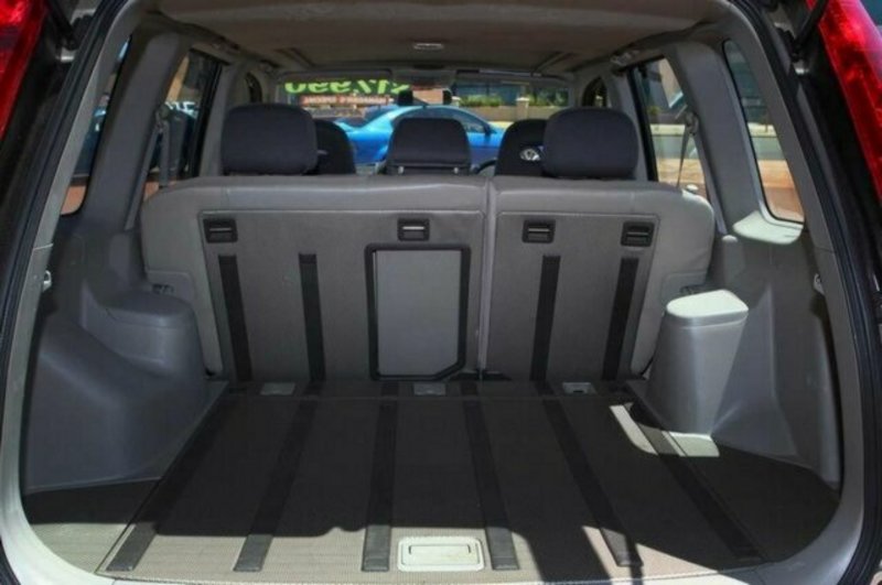 2006 NISSAN X-TRAIL ST-S 40th ANNIVERSARY T30 MY06