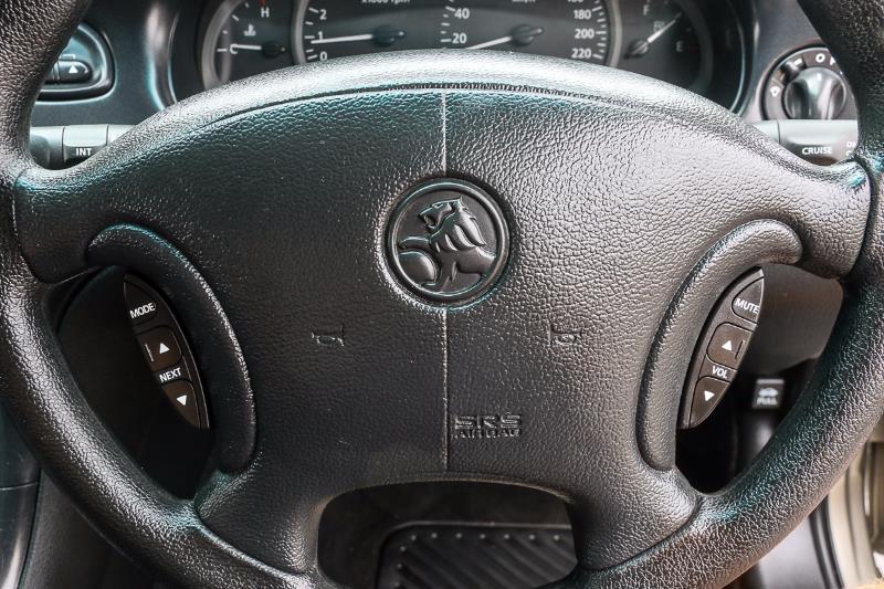 2002 HOLDEN BERLINA VX II
